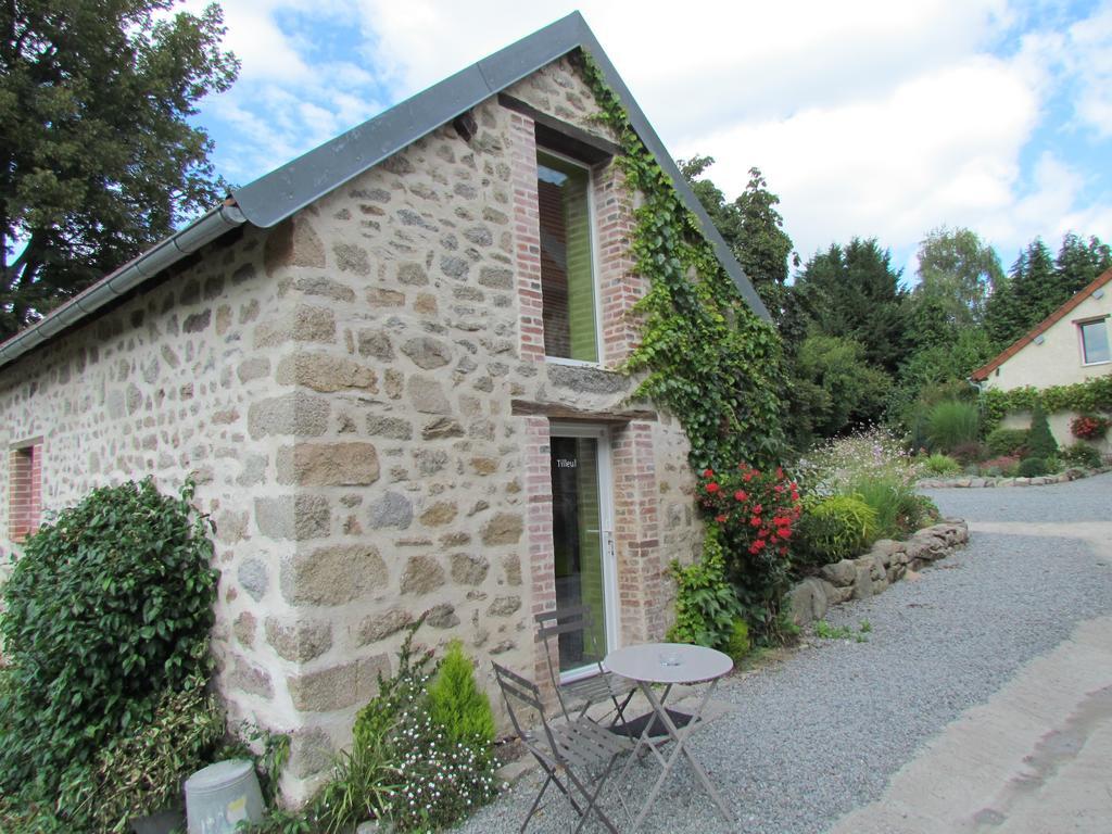 Domaine De La Jarrige Hotel Saint-Vaury Exterior foto