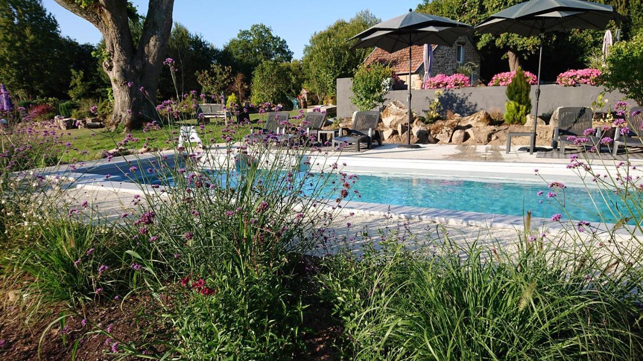 Domaine De La Jarrige Hotel Saint-Vaury Exterior foto